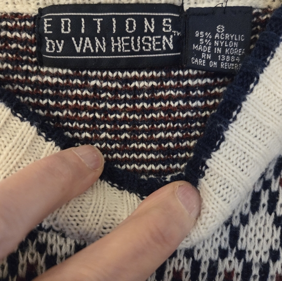 Van Heusen Crewneck Sweater Blue Cream Fair Isle Nordic Grandpa Cabin Size Small - Picture 2 of 3